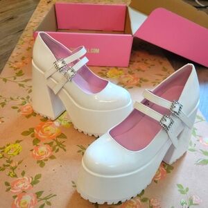 Dolls Kill Platform Pumps